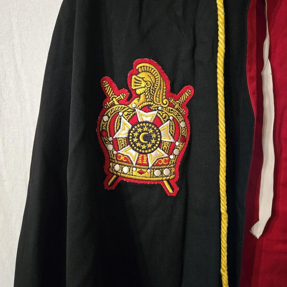 Vtg DeMolay Knights Templar Freemason Black Red‎ Handmade Cape Robe, Gold Rope